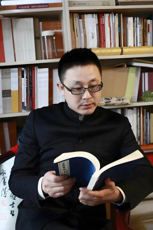 魏晋老师的照片，单击鼠标查看大图！